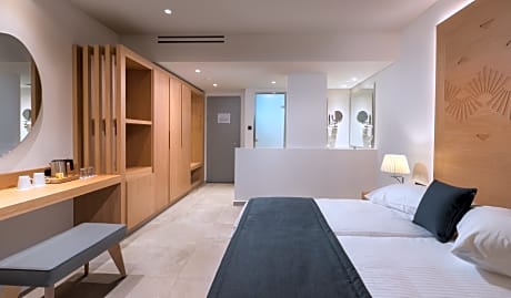 Junior Suite Sea View Private Pool