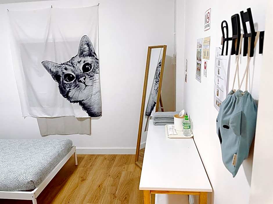 Room Story Hostel