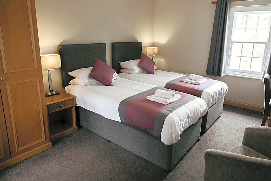 St. Davids Cross Hotel