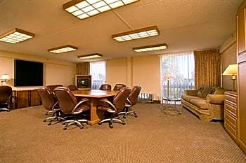 Ramada Tucson