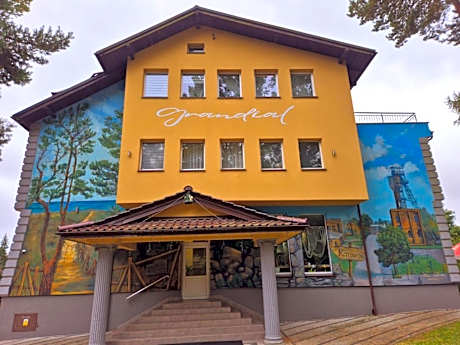 GRANDIAL