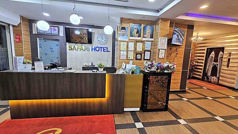 Photo 1 of 45 of Hotel Safari
