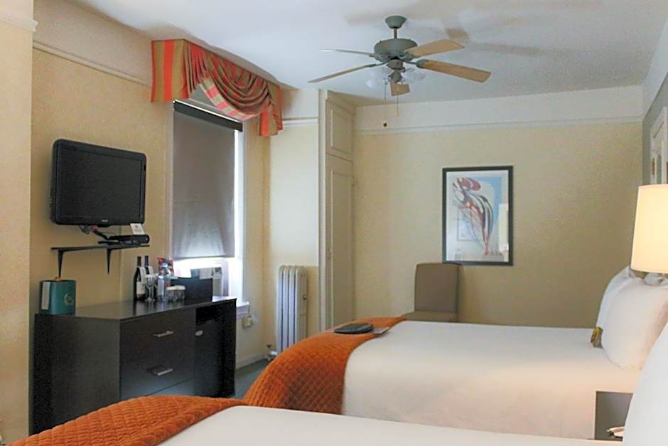Photo 1 of 8 of Deluxe 2 Queen Beds