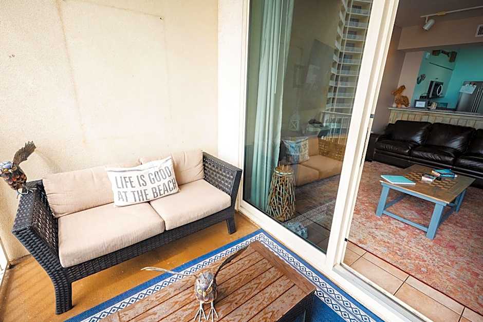 Beach Condo at the Shores of Panama Condos - Unit 918