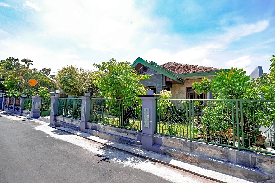 Griya Kawula Syariah by OYO Rooms – Surakarta (Solo), SD
