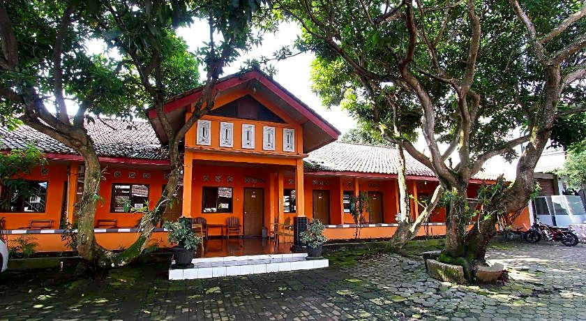 SPOT ON 91563 Hotel Meilias