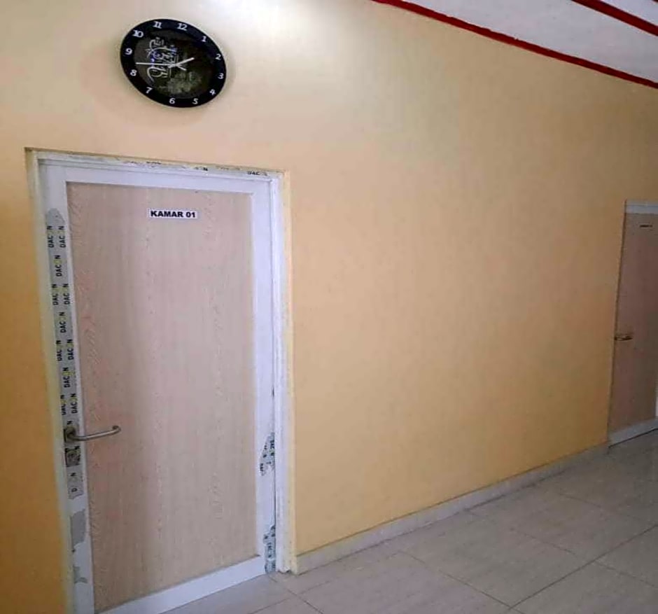 Express O 91371 Wisma Nadira