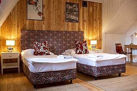 Double or Twin Room with Private Bathroom