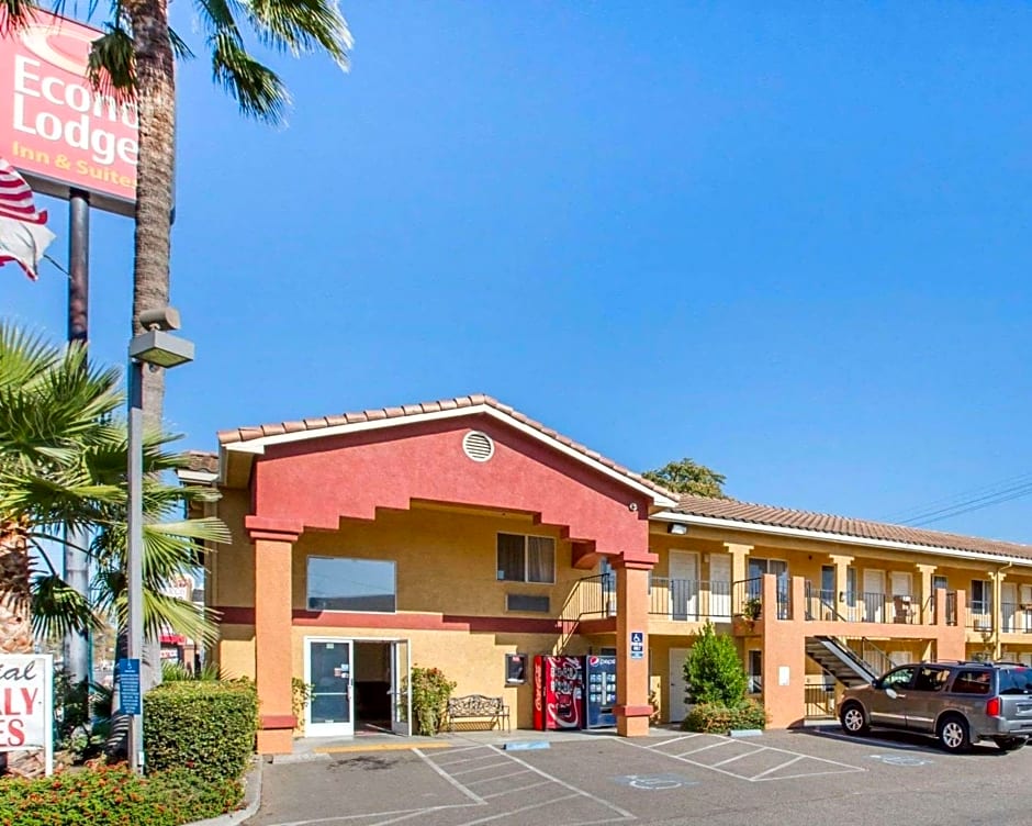 Econo Lodge Inn & Suites Lodi