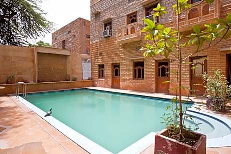 Hotel Golden City