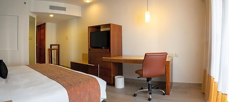 Real Inn Guadalajara Expo