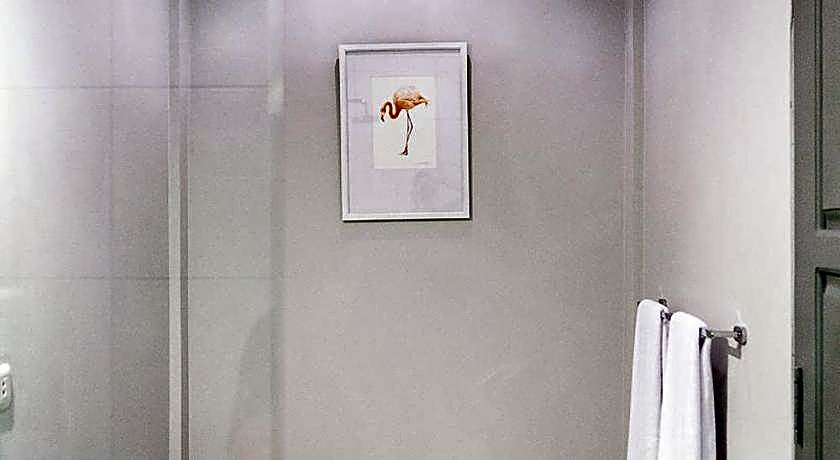 Lovina life Room & Cafe