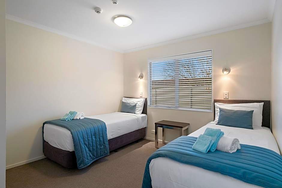 ASURE Aveda Motor Lodge