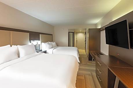 Standard Room with Two Queen Beds