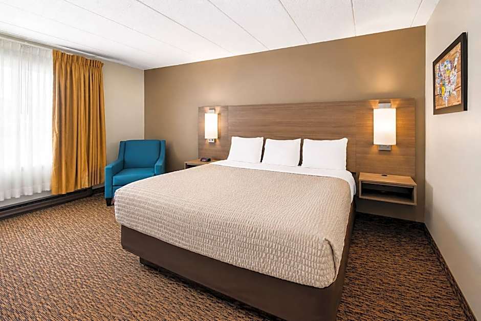 Econo Lodge Duluth near Miller Hill Mall