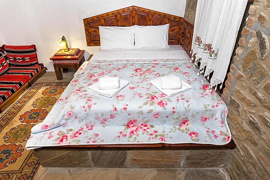 Stonehouse By Ipek Hotel