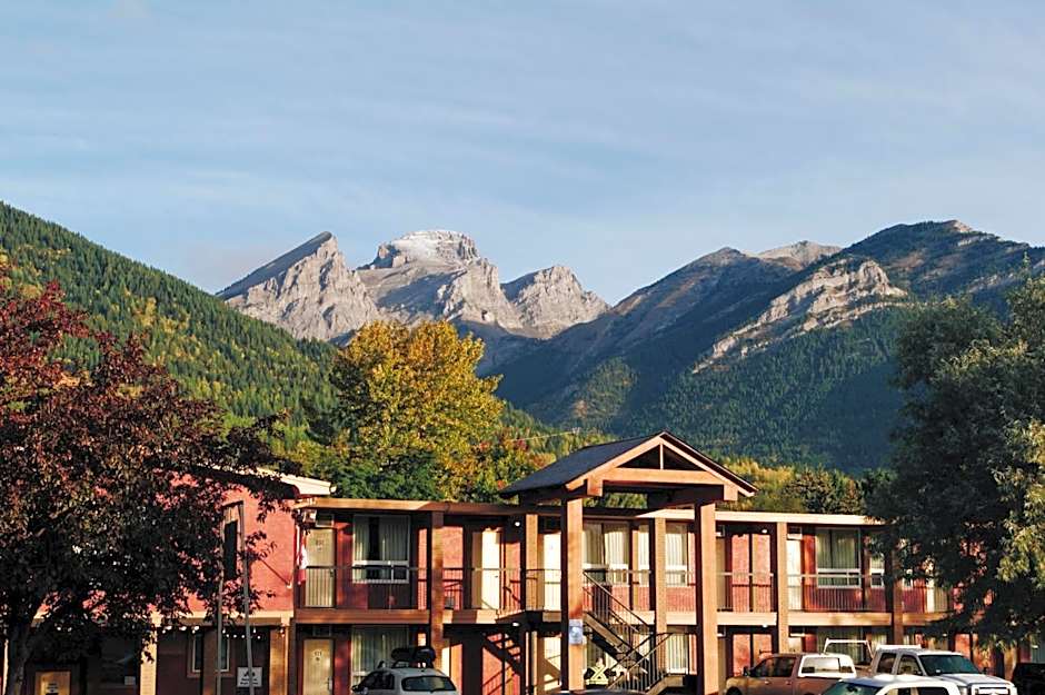 Canadas Best Value Inn and Suites Fernie