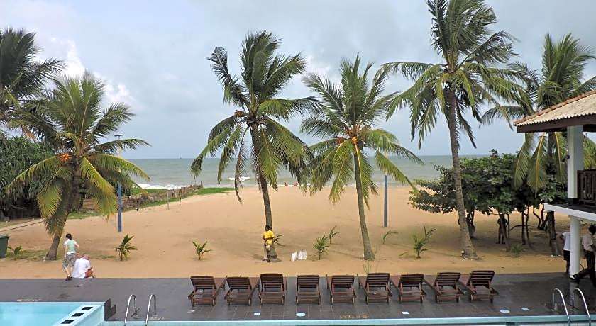 Catamaran Beach Hotel Negombo