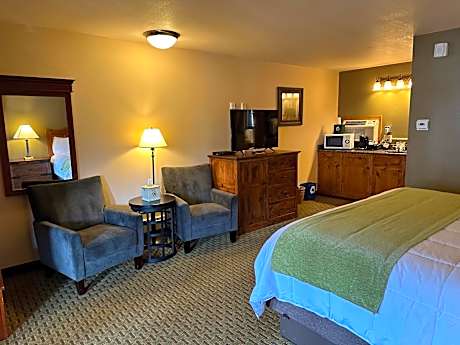 Standard King with Kitchenette (Non-Pet Friendly)