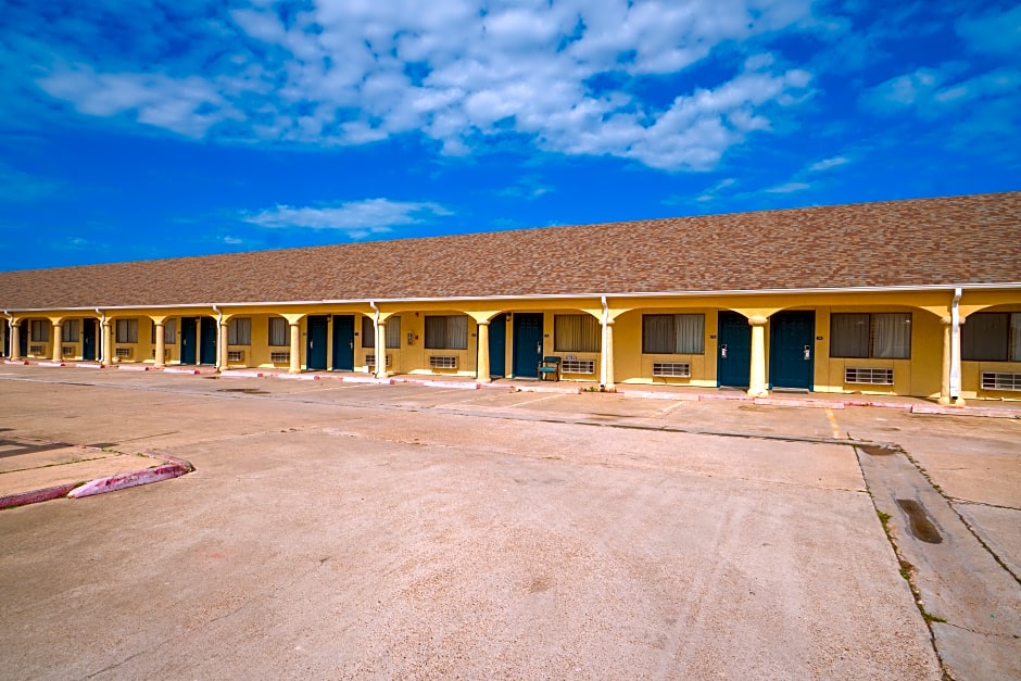 Aransas Bay Inn & Suites Corpus Christi by OYO