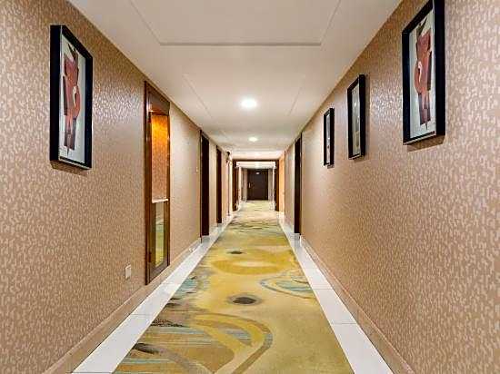 Oriental Silk Hotel