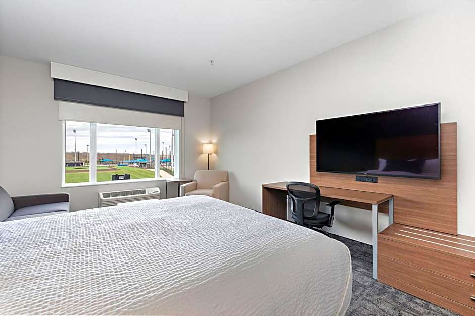 Holiday Inn Express Kansas City North Parkville By IHG