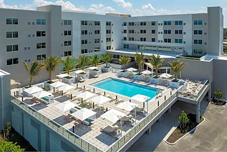 Element Melbourne Oceanfront