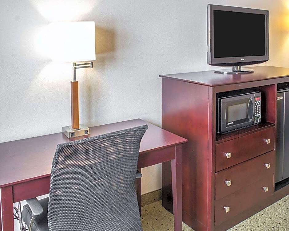 Econo Lodge Ames