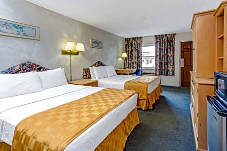 Queen Room with Two Queen Beds - Disability Access