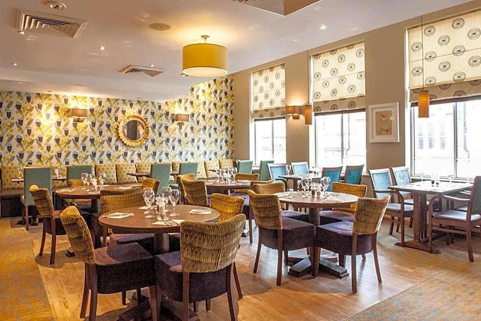 Premier Inn Swansea City Centre