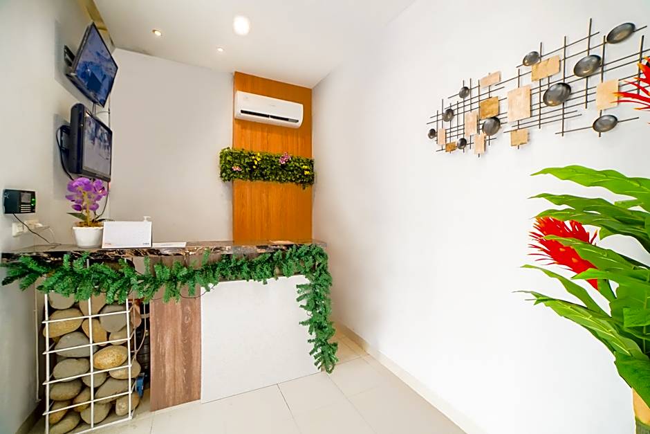 OYO 90874 Millenium Inn 2