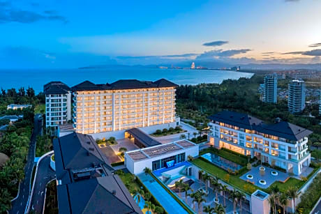 The Mermoon Resort  Hainan Tufu Bay, Tapestry Collection by Hilton