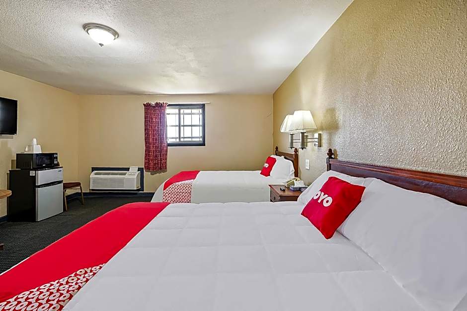 OYO Hotel Luling TX Downtown I-10/US-90