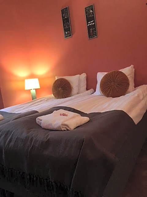 Morris Hotel