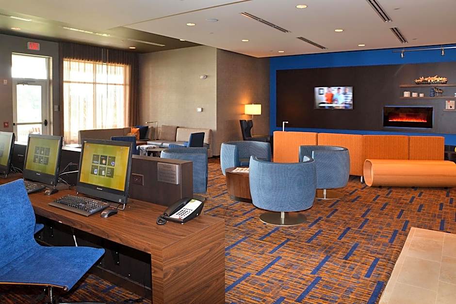Courtyard by Marriott Youngstown Canfield