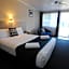 Shoredrive Motel