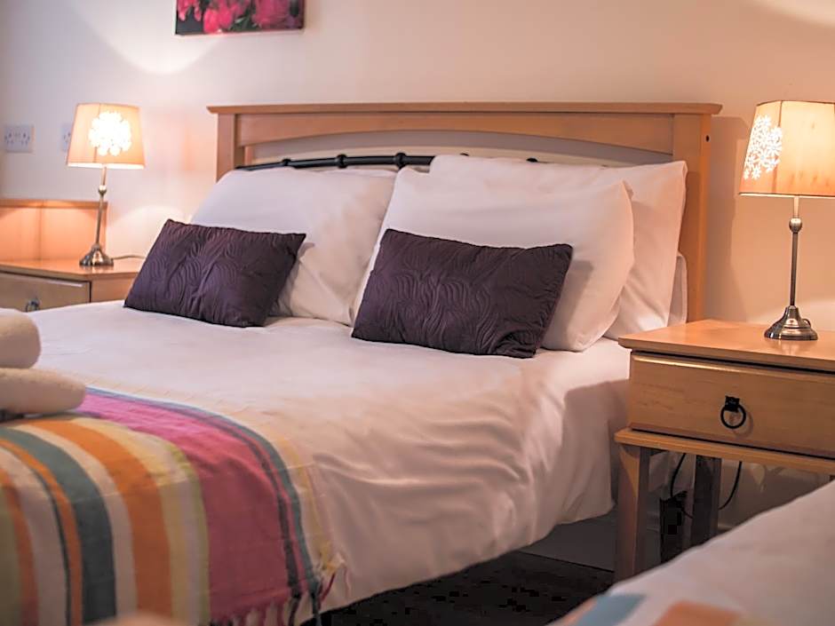 Donegan Court Aparthotel