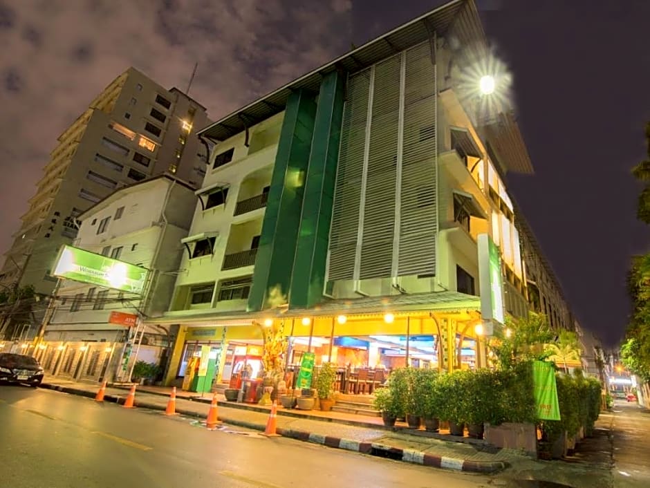 Woraburi Sukhumvit Hotel