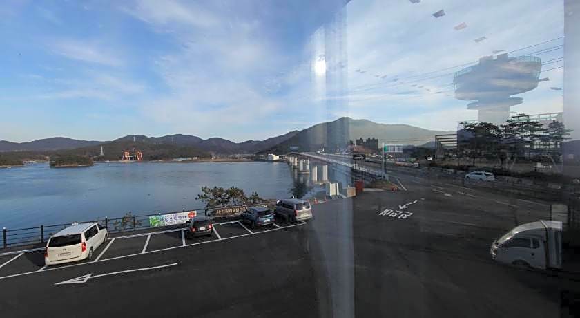 Tongyeong Bridge Hotel