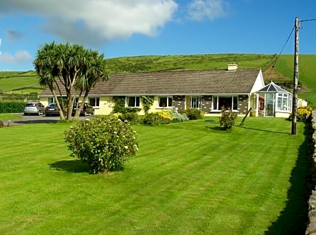 Duinin House