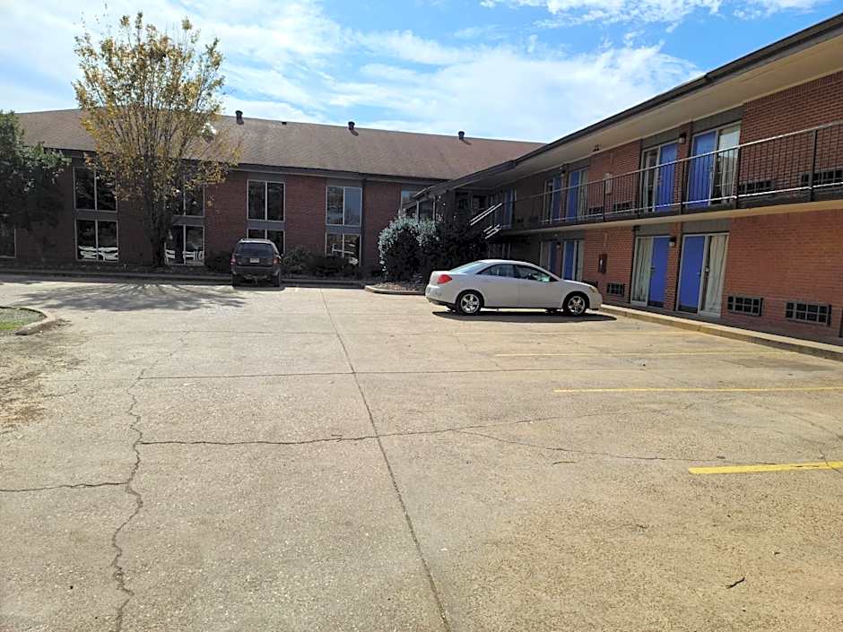 Fairview Inn & Suite