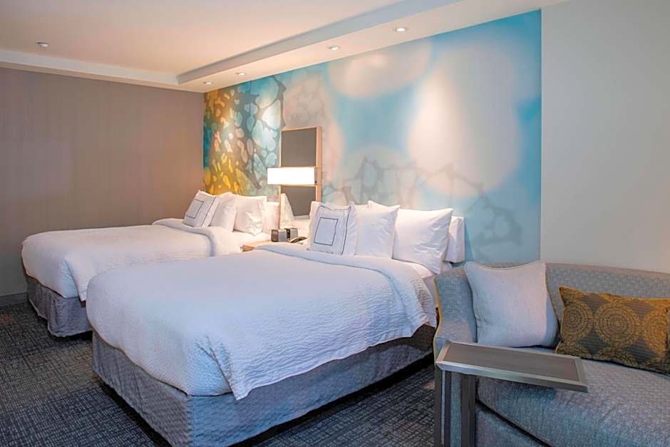 Courtyard by Marriott New York Queens/Fresh Meadows