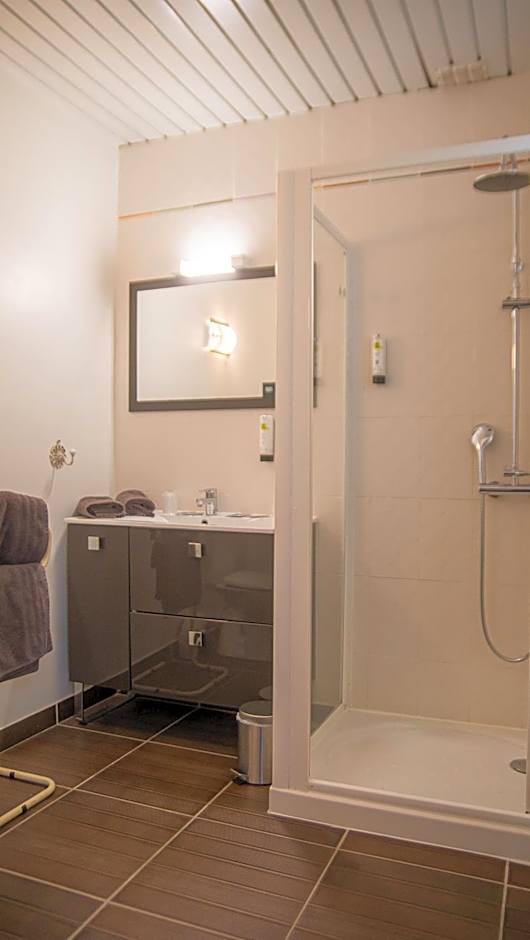 Logis Hotels - Au Colombier du Touron