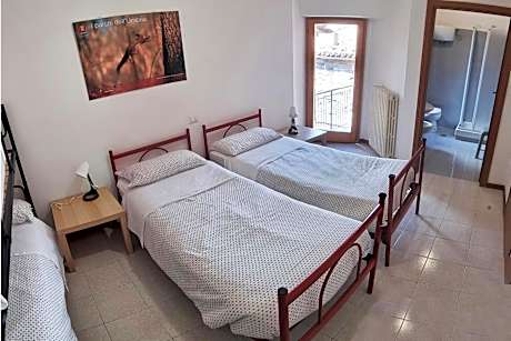 Double or Twin Room with Private Bathroom