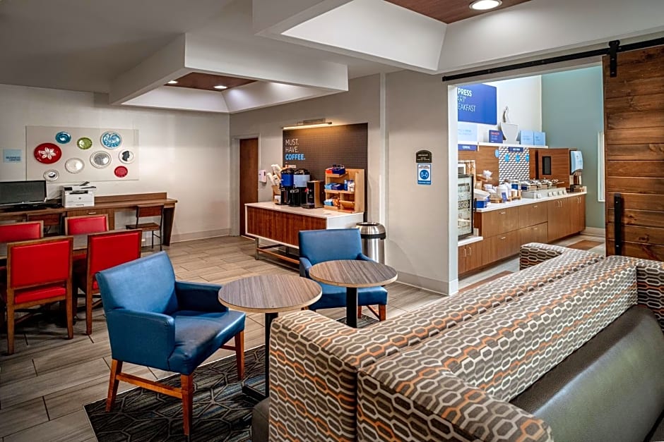 Holiday Inn Express and Suites Pikeville By IHG