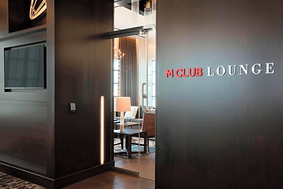 Buffalo Marriott at LECOM HARBORCENTER