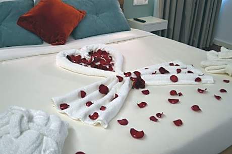 Double or Twin Room with Romantic Package