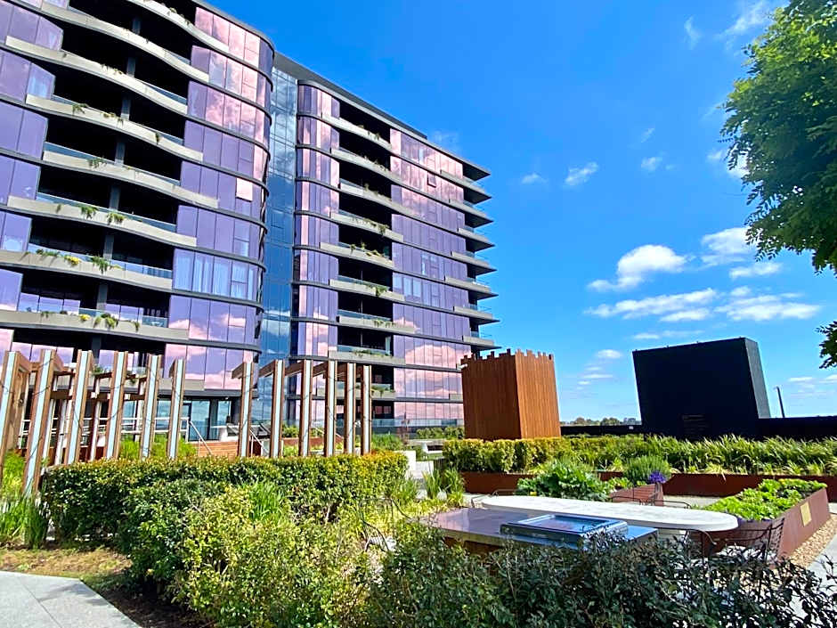 Skygarden Luxury Condo