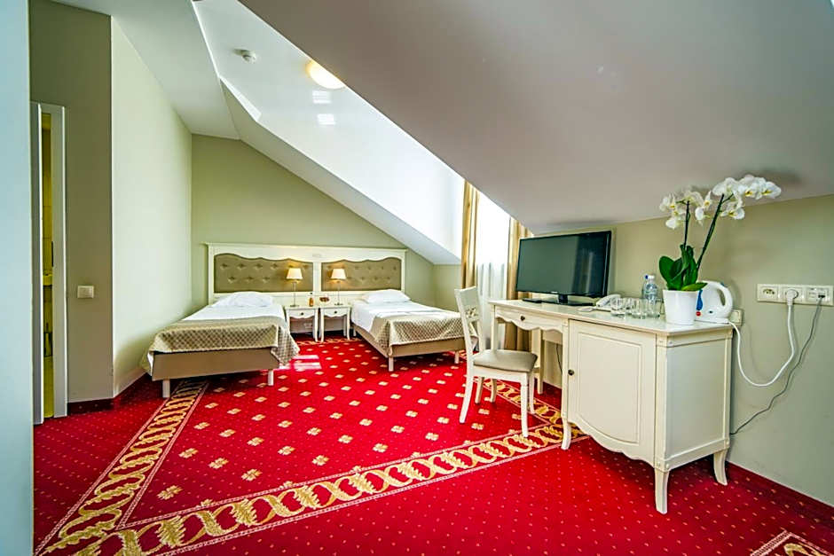 Hotel Sobienie Królewskie