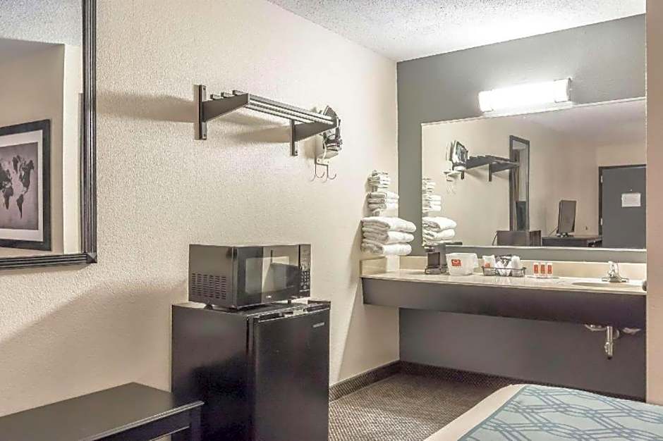 Econo Lodge Martin